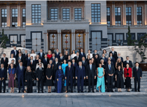 Mirabela Grădinaru, apariție de senzație la Summitul din Ankara. Cum s-a îmbrăcat partenera lui Nicușor Dan la fotografia oficială