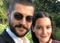 Leyla Feray și Serhat Teoman s-au despărțit după 10 ani de relație. Fanii se așteptau la nuntă, nu la o separare