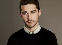 Shia LaBeouf s-a îngrăşat 18 kilograme pentru un rol