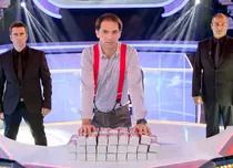 Dan Negru începe, azi, un nou sezon „Cu banii jos” 