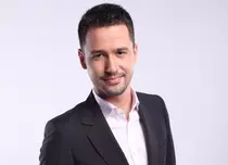 Alexandru Constantin a lovit maşina vecinului