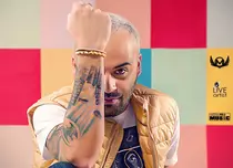 Matteo se bucură de un succes uriaș în turneul din Asia!