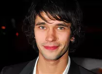 Brian May îl vrea pe Ben Whishaw pentru rolul lui Freddie Mercury