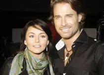 Angelique Boyer şi Sebastian Rulli au plecat în vacanţă cu părinţii 