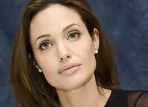Angelina Jolie îşi doreşte un Oscar pentru „Unbroken”