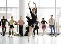 HBO dă, din 16 noiembrie, miniseria „Flesh and Bone”/„Graţie şi sânge”