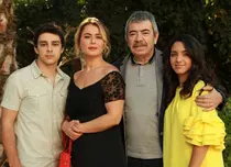 Azi se termină serialul „Îngeri şi nobili” de la Acasă