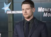 Jack O’Connell va fi Alexander McQueen pe marele ecran