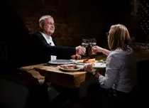 Gabi Szabo aleargă după... gustul perfect, la „Politică şi delicateţuri”