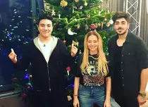 Delia a împodobit bradul cu ajutorul finaliștilor „X Factor”
