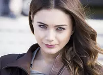 Damla Sönmez („O poveste de iubire”) joacă într-un serial turcesc nou