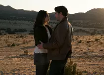INTERVIU. Producătorul Chris Hollier despre „Roswell, New Mexico”: „Dragostea vine pe primul loc”