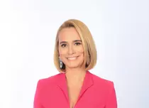 Andreea Esca îl va însoți pe Papa Francisc în avionul papal, la venirea în România