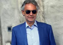 Andrea Bocelli a donat plasmă pentru tratarea bolnavilor de COVID. Artistul a fost infectat cu noul virus