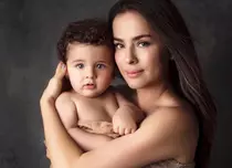 Danna Garcia s-a vindecat de coronavirus. Cum a fost întâlnirea cu fiul ei