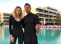 Bogdan Vlădău și Gina Chirilă și-au creștinat fetița. Primele imagini de la eveniment