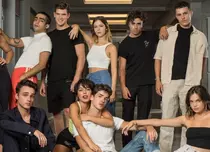Distribuția serialului „Elite” (Netflix) revine pe platourile de filmare, după ce a fost depistat un caz de COVID