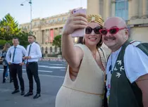 Ce ținute poartă Lorelei și Zarug, concurenți în „Asia Express”, sezonul 4, „Drumul Împăraților”