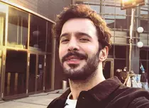 Barış Arduç trece la seriale de epocă! Care va fi următorul rol al actorului turc