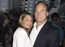 Actorul Jim Belushi divorțează de soția lui, Jennifer Sloan, după 23 de ani de căsnicie