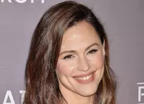 Cum i-au surprins paparazzi pe Jennifer Garner și iubitul ei