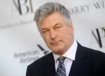 Alec Baldwin este „bântuit” de moartea Halynei Hutchins. De ce este îngrijorată Hilaria, soția actorului