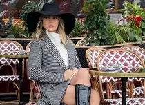 Lora, ședință foto provocatoare în Paris. Cum s-a pozat alături de iubitul ei. „Flirt în Paris”