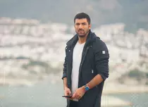 Actorul principal din „Fiica ambasadorului”, mesaj emoționant în contextul războiului dintre Rusia și Ucraina