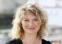 Surprize, surprize… Cécile Bois se întoarce! Producătorii de la France 2 s-au răzgândit: „Candice Renoir” va avea încă un sezon