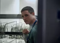 „Infirmiera cea bună”, povestea unui șir de crime ascunse de cel mai inofensiv chip (Netflix)