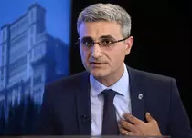 Robert Turcescu s-a mutat la o altă televiziune. Ce emisiune va prezenta și de când