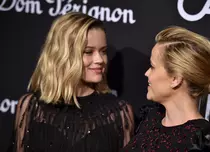 Cum arată copiii unora dintre cele mai cunoscute staruri de la Hollywood. Fotografii de colecție
