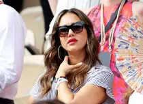 Jessica Alba, apariție rară alături de fiica adolescentă la Roland Garros. Seamănă ca două picături de apă