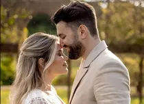 Smiley și Gina Pistol s-au întors din luna de miere cu un cadou frumos pentru fiica lor. Imaginea publicată de artist