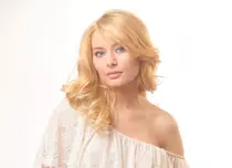 Laura Cosoi va avea rolul principal într-un film