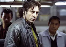Bardem face un rol “knock-out” în “Biutiful”