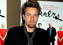 Ewan McGregor construieşte biciclete în garajul propriu