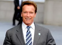 Arnold Schwarzenegger e uimit că a redevenit actor