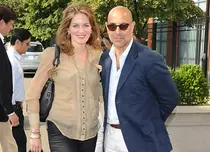 Stanley Tucci s-a căsătorit în secret cu sora lui Emily Blunt