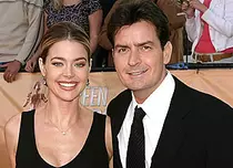 Denise Richards vrea să scape de Charlie Sheen