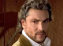 De ce a ajuns Osvaldo Rios pe prima pagină a tabloidelor mexicane