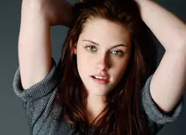 Kristen Stewart l-a înşelat pe Robert Pattinson