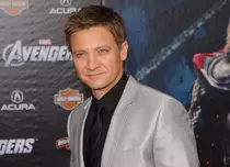 Jeremy Renner: „Mă bucur de succes, dar... sunt singur”