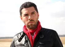 Alex Dima: „Viaţa m-a aruncat în televiziune”