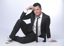 Cove intră în "terenul" de rugby după 23 de ani, la "Drept la ţintă"