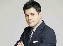 Cove s-a întors din vacanţă cu peste douăzeci de pachete cu baclava