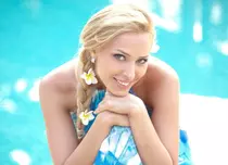 Iulia Vântur vine în această seară la "Happy Hour"