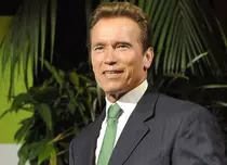 Arnold Schwarzenegger doarme în timpul zilei