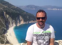 Adrian Văncică şi-a dus familia în vacanţă în Grecia