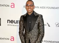 Chris Brown a ieşit de la dezintoxicare